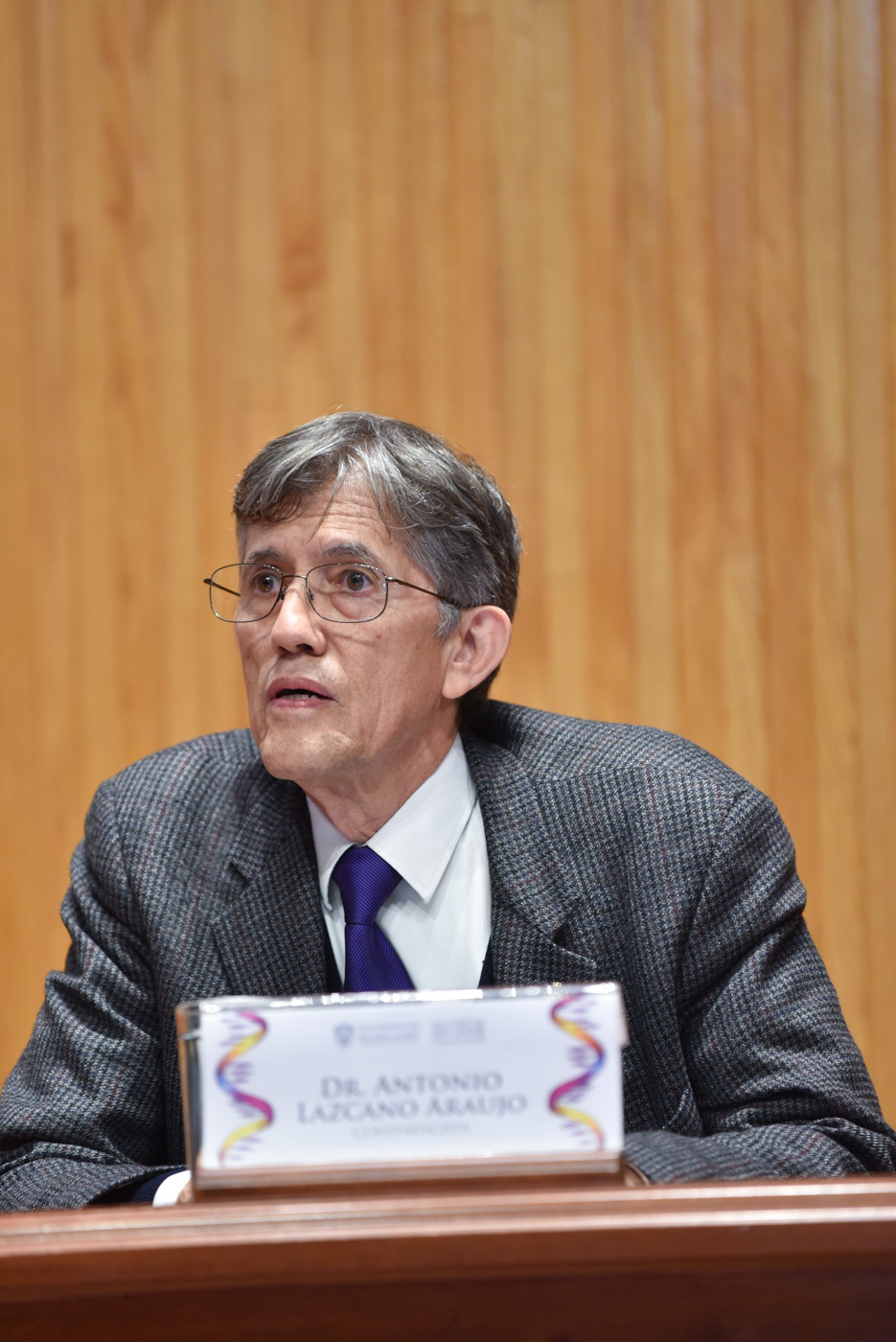 Antonio Lazcano Araujo CÁTEDRA LATINOAMERICANA JULIO CORTÁZAR